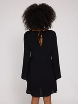 Jade ist 1,75 und trägt Größe S