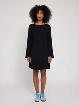 Jade ist 1,75 und trägt Größe S