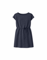 Jade ist 1,75 und trägt Größe S