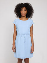 Jade ist 1,75 und trägt Größe S