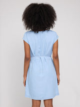 Jade ist 1,75 und trägt Größe S