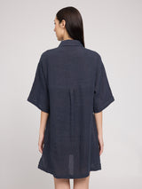 Emma ist 1,76 und trägt Größe S