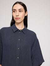 Emma ist 1,76 und trägt Größe S