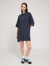 Emma ist 1,76 und trägt Größe S