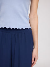 Emma ist 1,76 und trägt Größe S