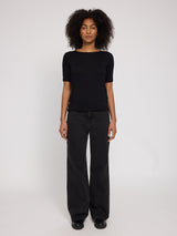 Jade ist 1,75 und trägt Größe S