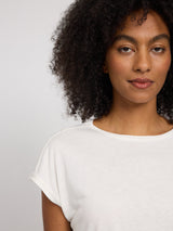 Jade ist 1,75 und trägt Größe S