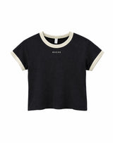 Jade ist 1,75 und trägt Größe S