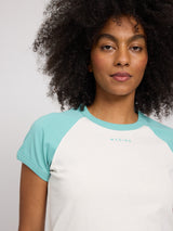 Jade ist 1,75 und trägt Größe S