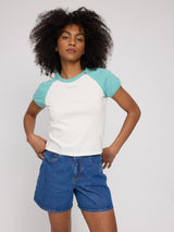 Jade ist 1,75 und trägt Größe S