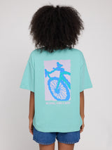 Jade ist 1,75 und trägt Größe S