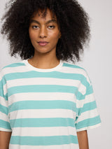 Jade ist 1,75 und trägt Größe S