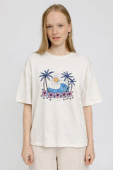 Julia ist 1,78 und trägt Größe S