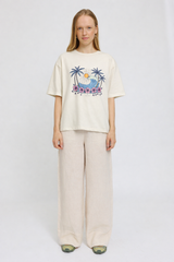 Julia ist 1,78 und trägt Größe S