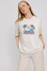 Julia ist 1,78 und trägt Größe S