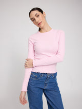 Emma ist 1,76 und trägt Größe S