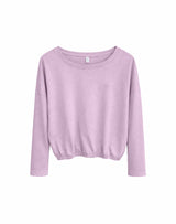 Julia ist 1,78 und trägt Größe S