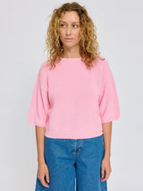 Angelique ist 1,75 und trägt Größe S