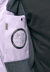 Dominik ist 1.91m und trägt Größe L