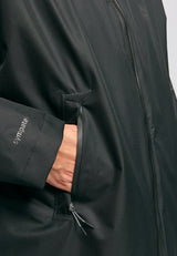 Kate ist 1.75m und trägt Größe S