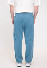 Julia ist 1,78 und trägt Größe S | Ben ist 1,85 und trägt Größe L