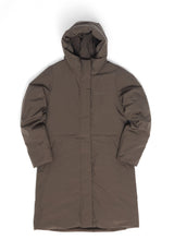 Julia ist 1,78 und trägt Größe S