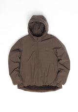 Julia ist 1,78 und trägt Größe S