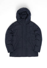 Angelique ist 1,75 und trägt Größe S