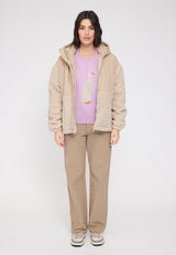 Maren ist 1,75 und trägt Größe S