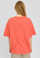 Julia ist 1,78 und trägt Größe S