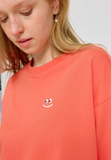 Julia ist 1,78 und trägt Größe S