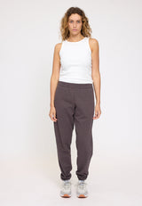 Angelique ist 1,75 und trägt Größe S