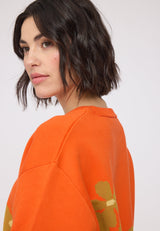 Maren ist 1,75 und trägt Größe S