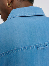 Prince ist 1,85 und trägt Größe L