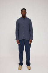 Ben ist 1,85 und trägt Größe L