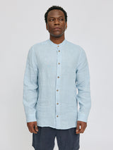 Prince ist 1,85 und trägt Größe L