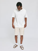 Prince ist 1,85 und trägt Größe L