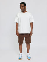 Prince ist 1,85 und trägt Größe L