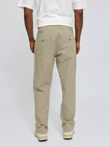 Prince ist 1,85 und trägt Größe L