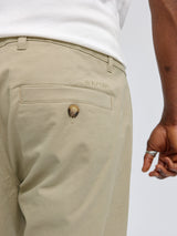 Prince ist 1,85 und trägt Größe L