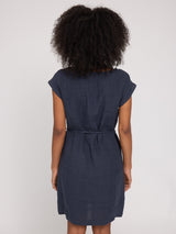 Jade ist 1,75 und trägt Größe S