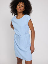 Jade ist 1,75 und trägt Größe S