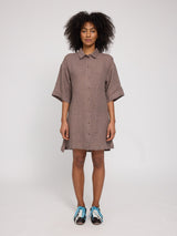 Jade ist 1,75 und trägt Größe S