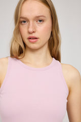 Angelique ist 1,75 und trägt Größe S