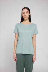 Emma ist 1,76 und trägt Größe S