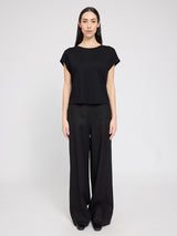 Emma ist 1,76 und trägt Größe S