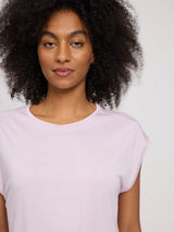 Jade ist 1,75 und trägt Größe S