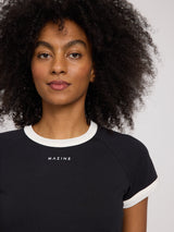 Jade ist 1,75 und trägt Größe S