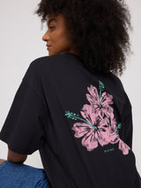 Jade ist 1,75 und trägt Größe S