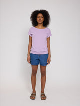 Jade ist 1,75 und trägt Größe S